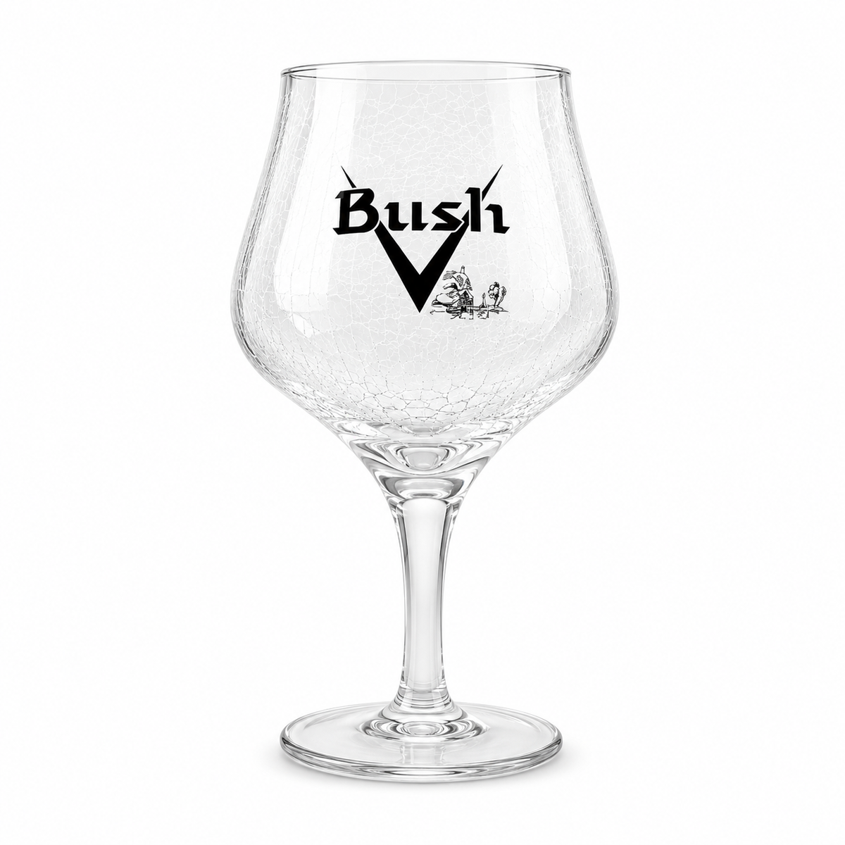 Copo Bush vazio sobre fundo branco.