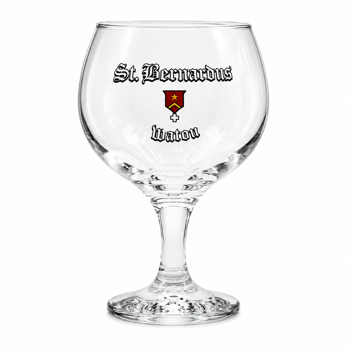 Copo ST.Bernardus vazio sobre fundo branco.